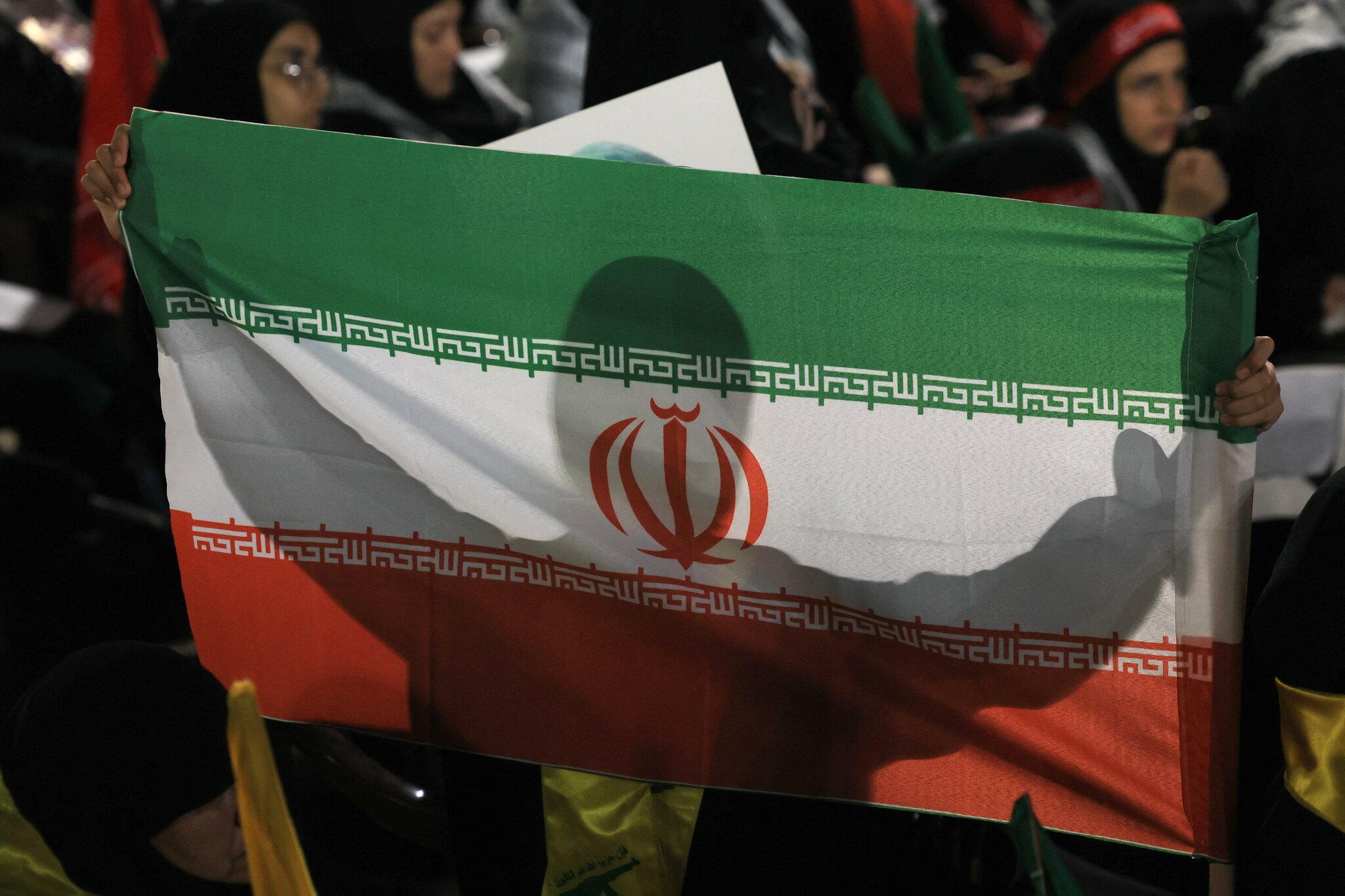 ICE and Iran worked together to deport Iranians from U.S., newly released emails show