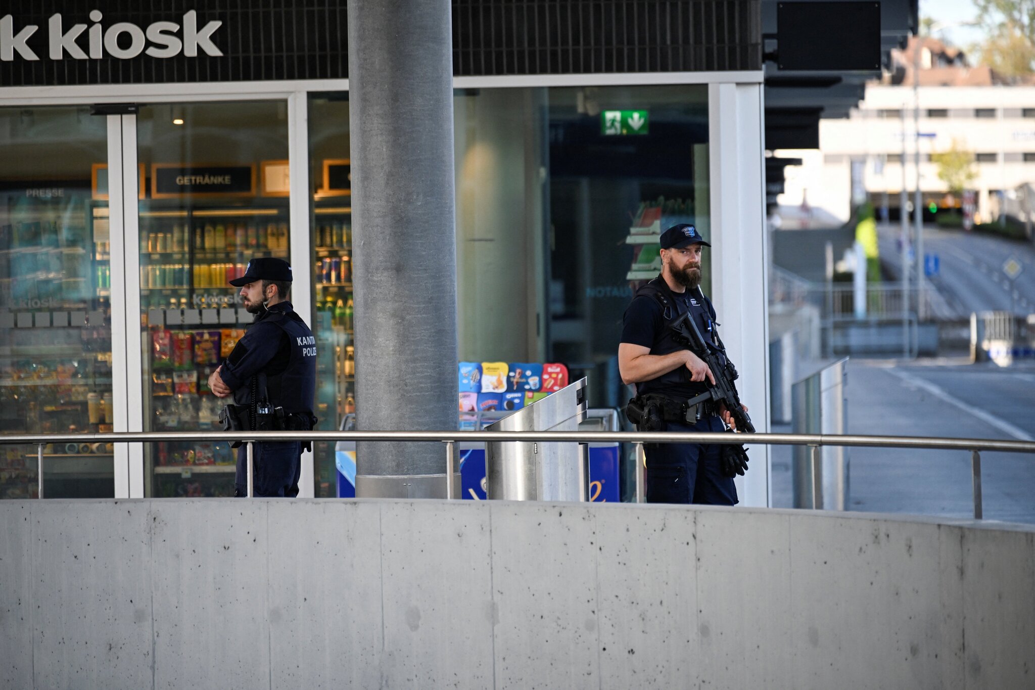 1 dead and 5 wounded in a shooting at a rave in Switzerland