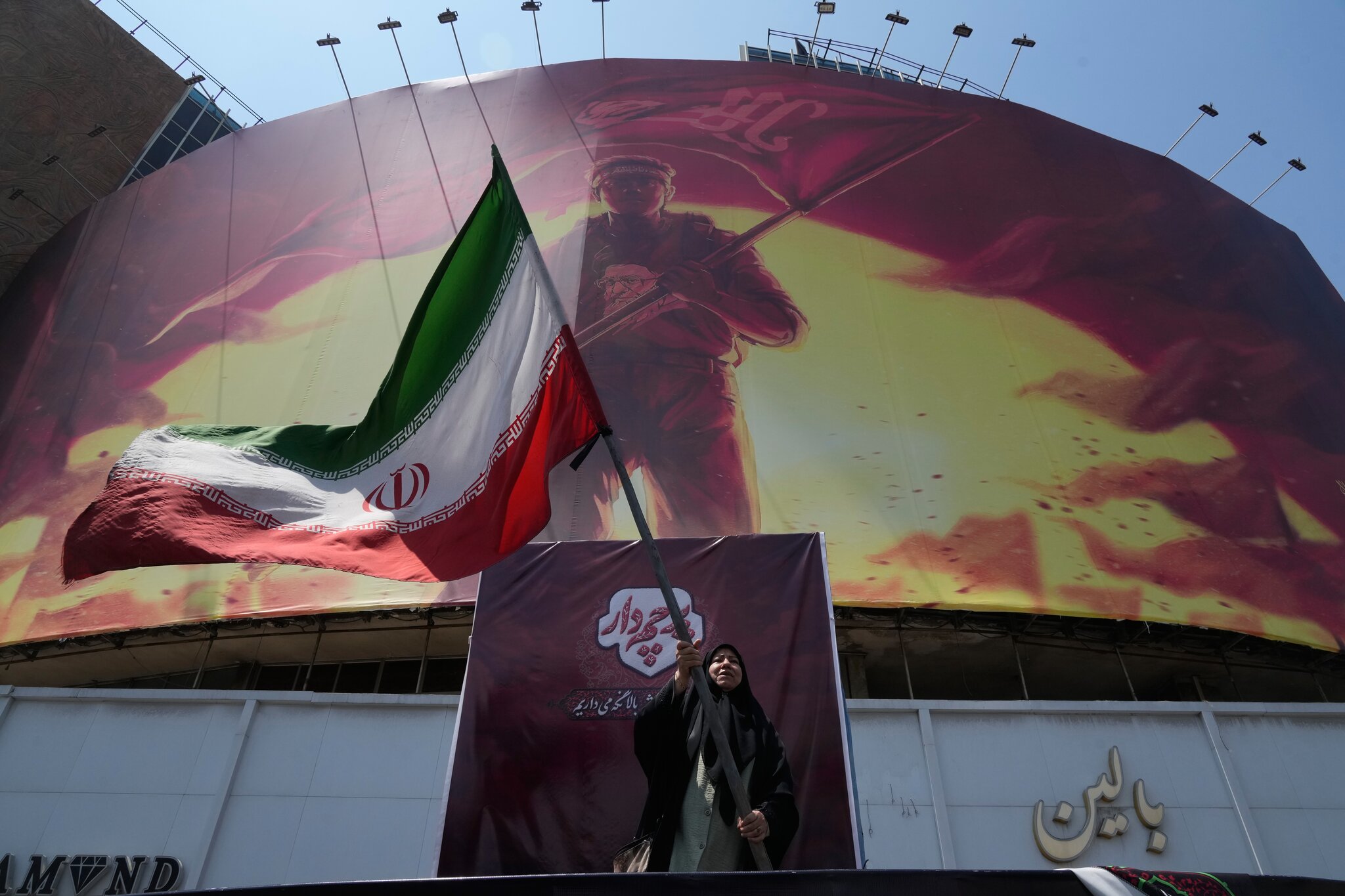 Trump claims Iran talks will start Monday, and 4 other developments in the Middle East