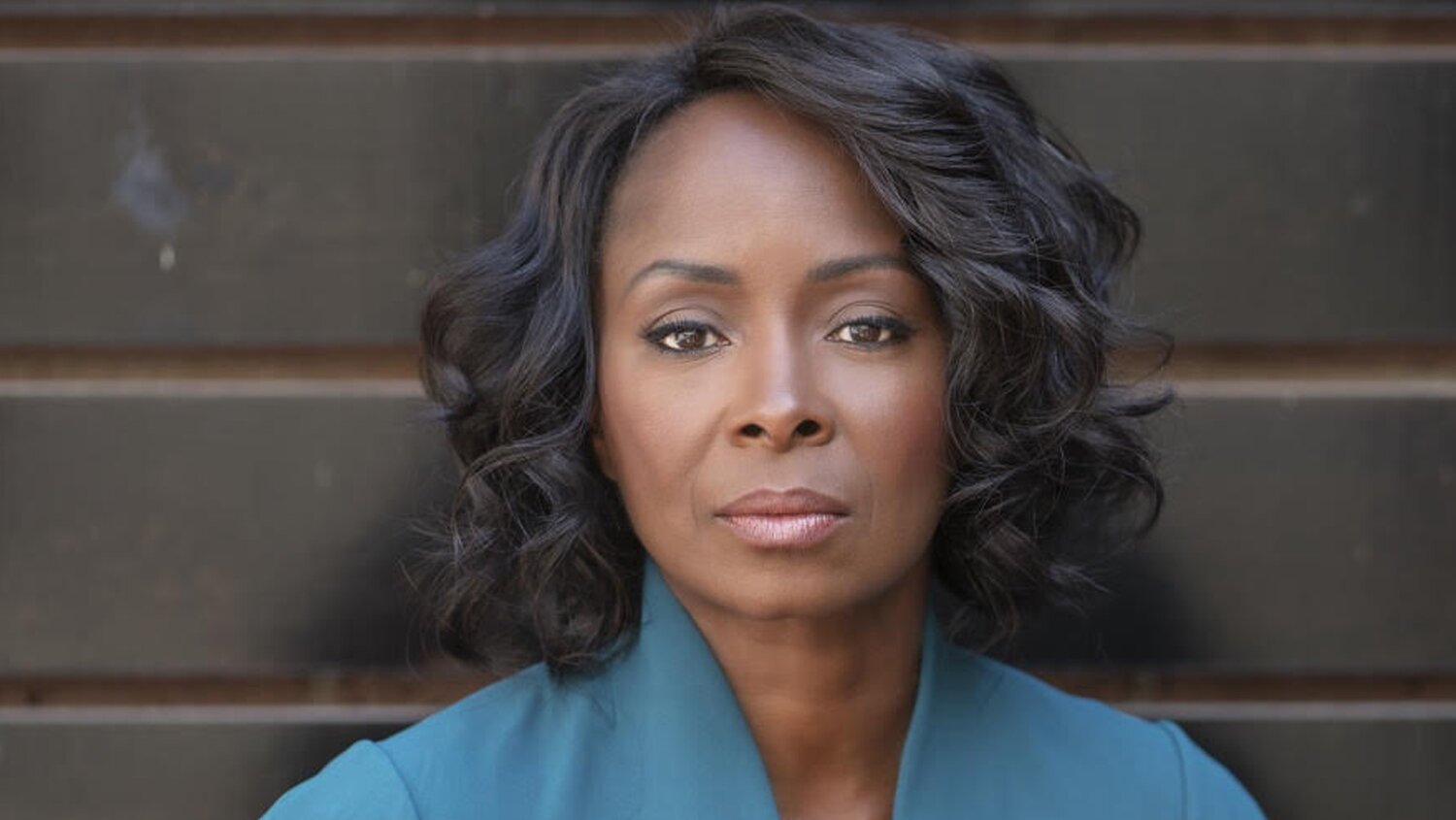 Crystal Fox Joins Cast Of Hulu’s Cable Guy Pilot