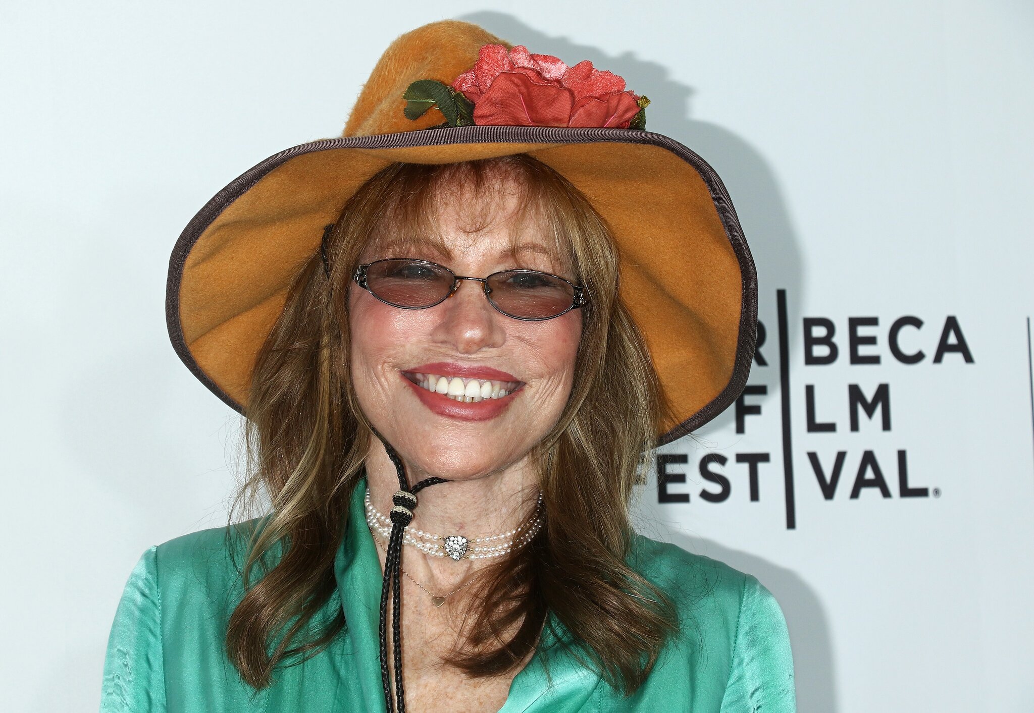 Carly Simon Reveals Parkinson’s Diagnosis: “I Have Not Stopped Living