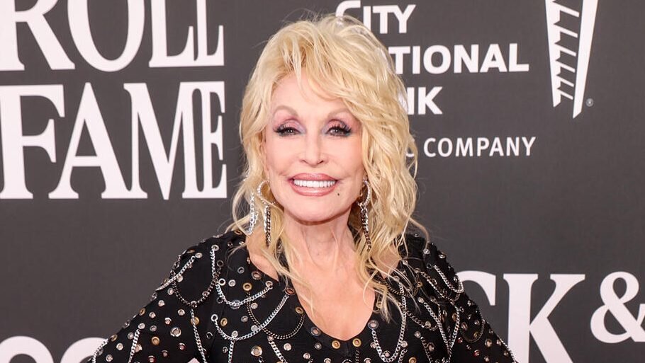 Dolly Parton: Beyoncé, Pedro Pascal, Sabrina Carpenter & More Pay Tribute To “One Of One” Country Music Legend