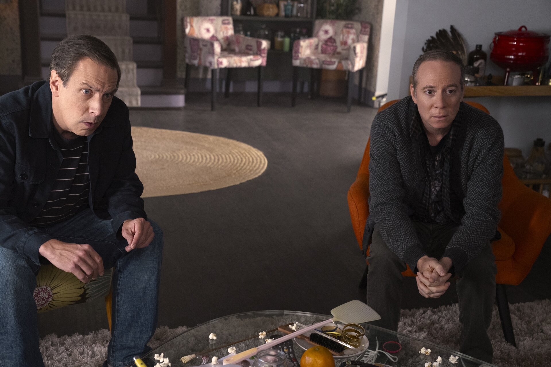 Stuart Fails’ Creators On ‘Big Bang’ OG Return For WGA Strike Roast In Magic-Themed Episode 3 Where Wizards Seek “Residuals For…