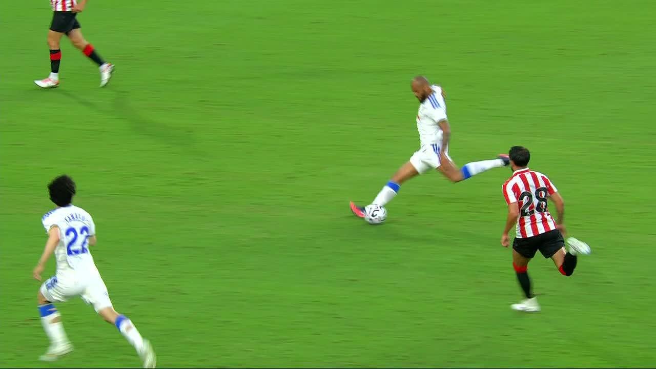 Lukas Nmecha opens the scoring from distance for Leeds