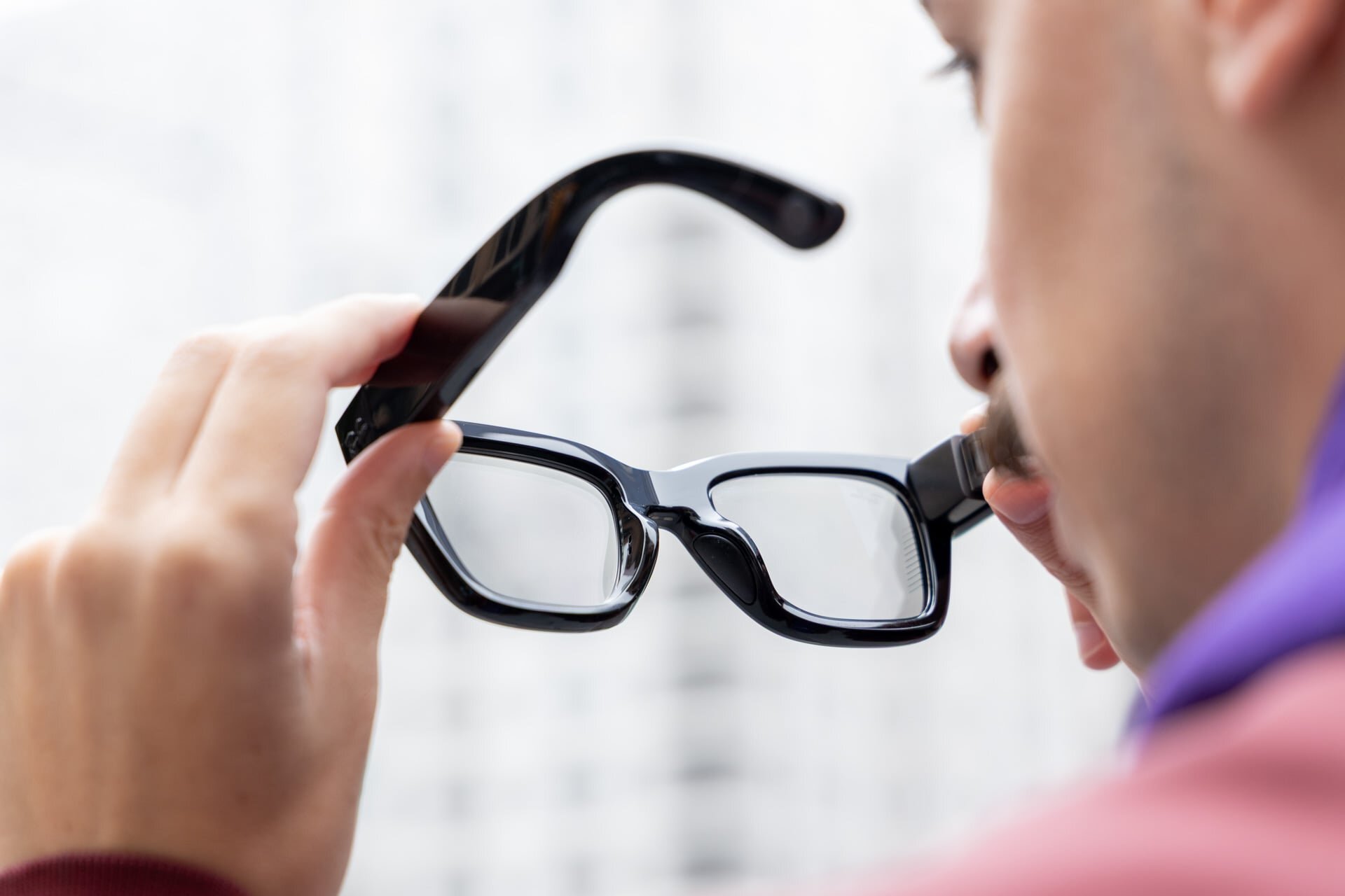 The Meta Ray-Ban Display’s Dumb Smart Glasses AI Is Dumb No More