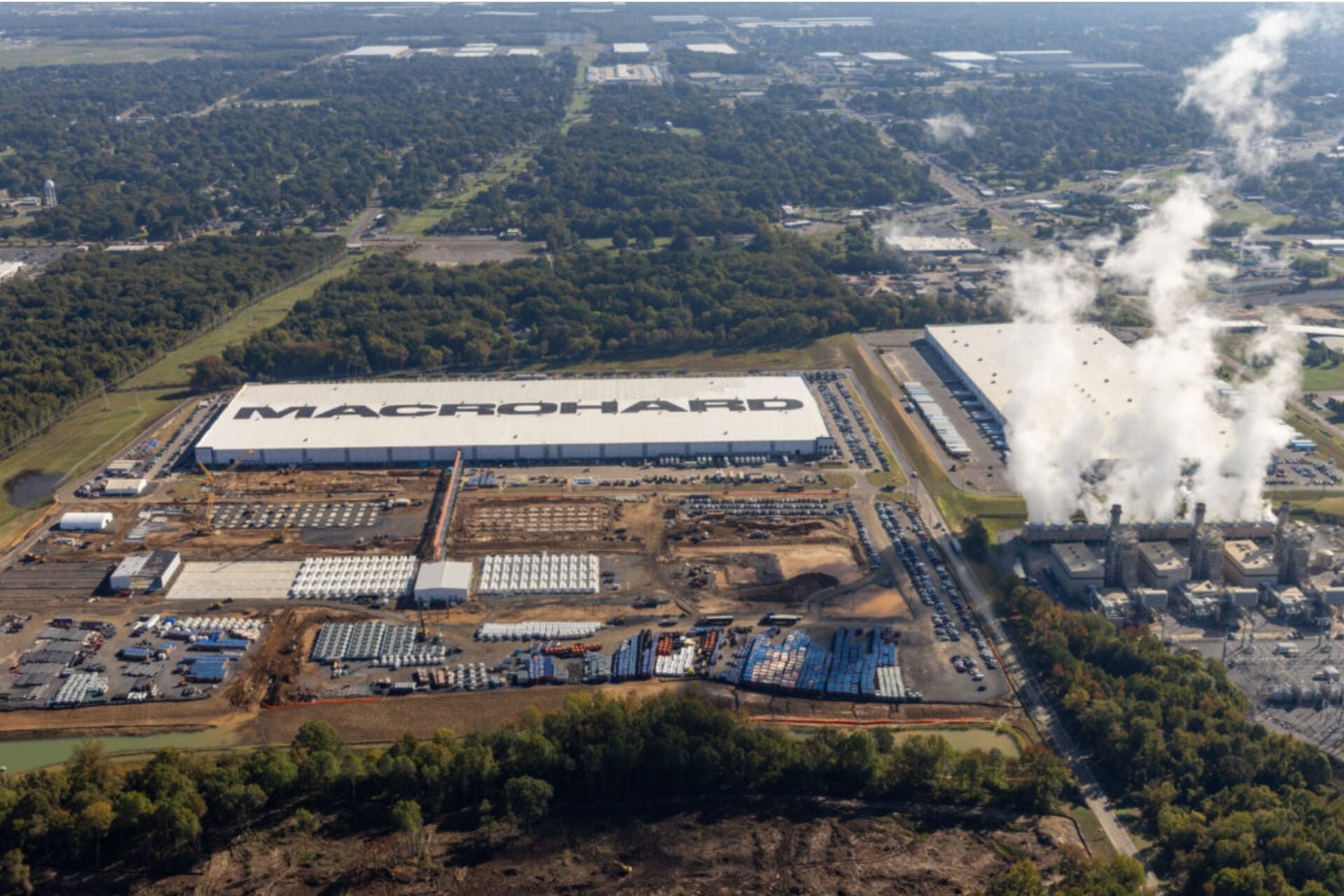 SpaceX Agrees to Remove Temporary Gas Turbines at Colossus Data Center By 2027