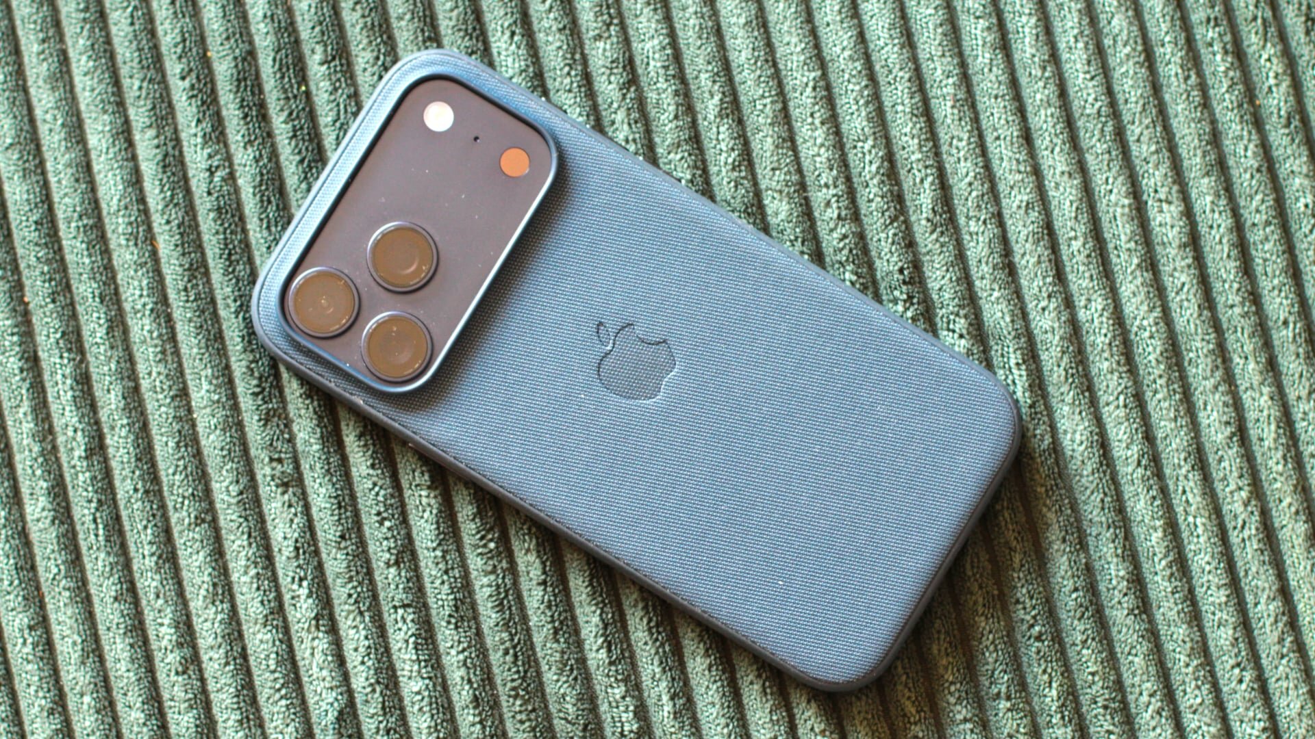 T-Mobile is giving away the Apple iPhone 17 for free this weekend