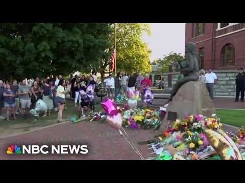 Fans gather at Dolly Parton's statue in her hometown