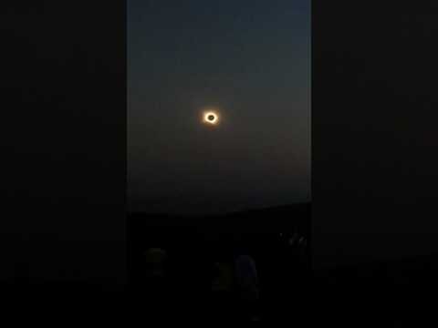 Timelapse video shows total solar eclipse in Spain