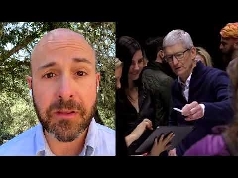 What challenges lie ahead for new Apple CEO John Ternus?