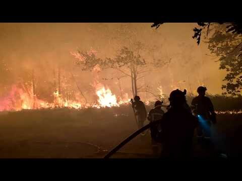 Fire-hit communities aid firefighters as France wildfires rage on