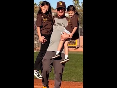 ICE releases Padres minor league coach from custody