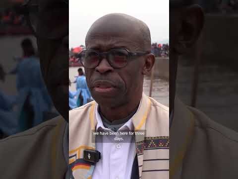 Congo screens hundreds of boat passengers after suspected Ebola death