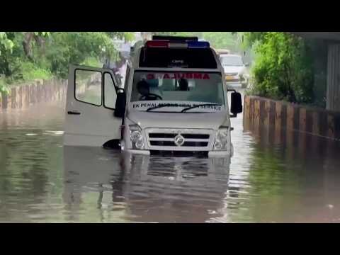 Record-breaking rain causes widespread flooding in Columbia