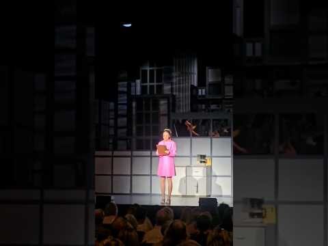 9 to 5 The Musical' audience learns of Dolly Parton's death