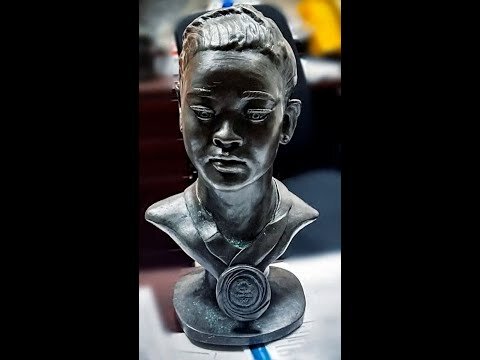 Police find stolen Suni Lee statue during unrelated call