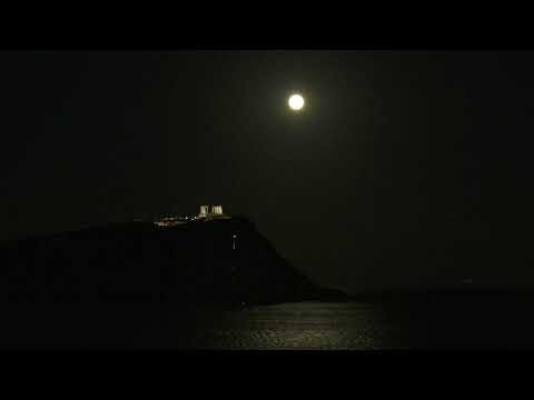 Full ‘Buck Moon’ rises over Greece's Temple of Poseidon