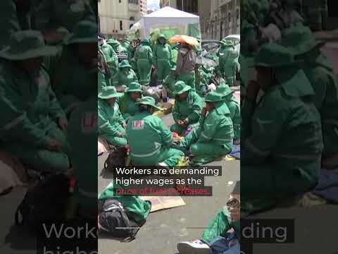 Bolivia’s capital faces trash crisis as strikes continue