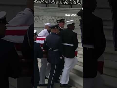 Lindsey Graham's motorcade arrives at Capitol Hill for ceremonial tribute #shorts #us #news #foxnews