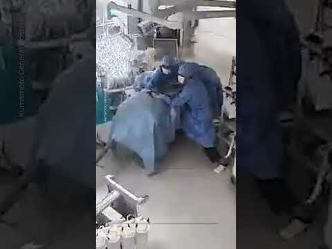 Earthquake strikes as doctors perform surgery