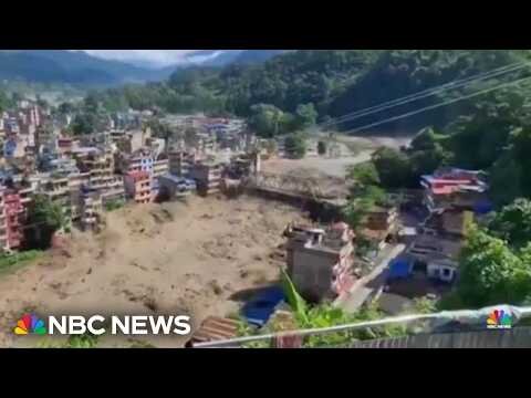 American tourists among hundreds missing after deadly floods in Nepal