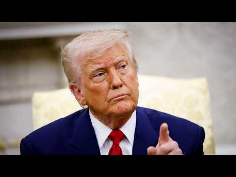 Trump signs executive order on vaccines