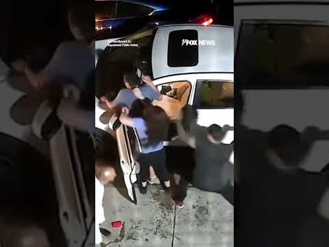 DISTURBING: Man BRUTALLY attacked over parking space #foxnews #news #shorts #car #crimenews
