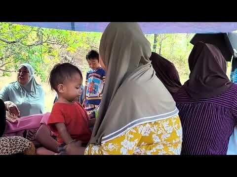 Thousands evacuated, emergency declared after Indonesia quake