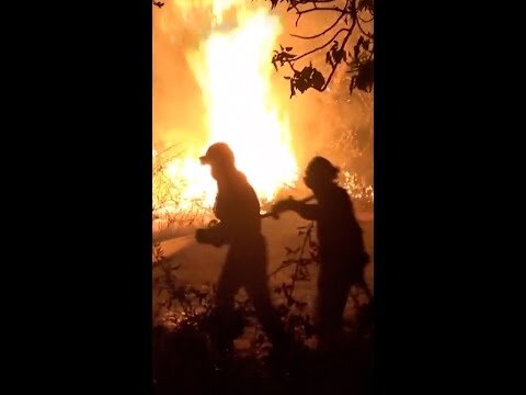 Military firefighters battle huge Spanish wildfire