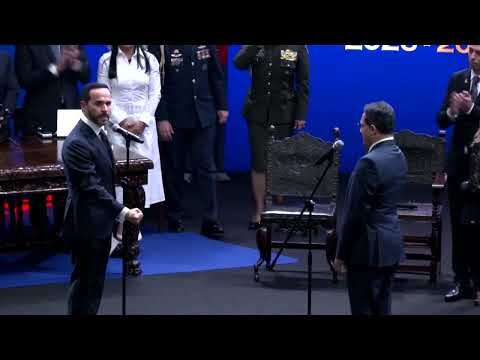 Colombia swears in right-wing President Abelardo de la Espriella