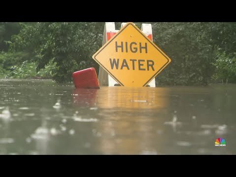 Hundreds evacuated as Indiana flood threat expands