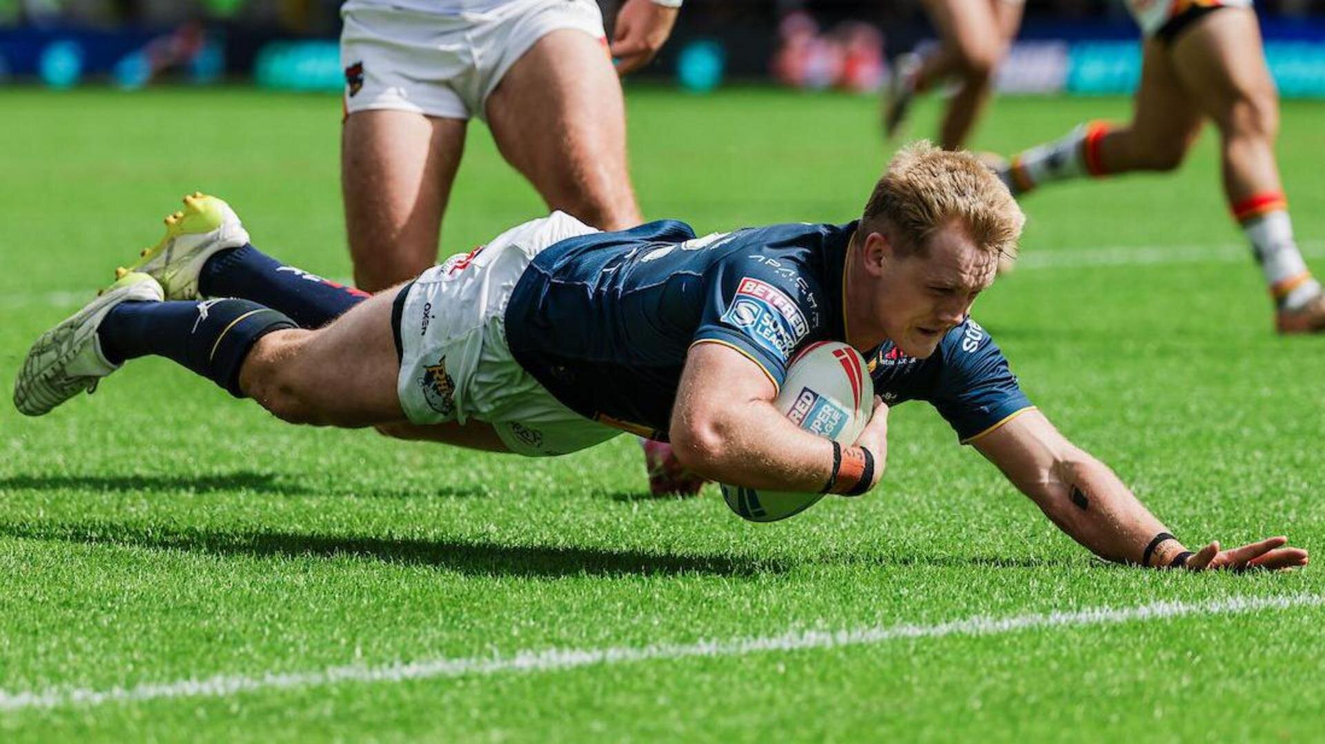 Leeds beat Bradford but leaders suffer Sivo blow