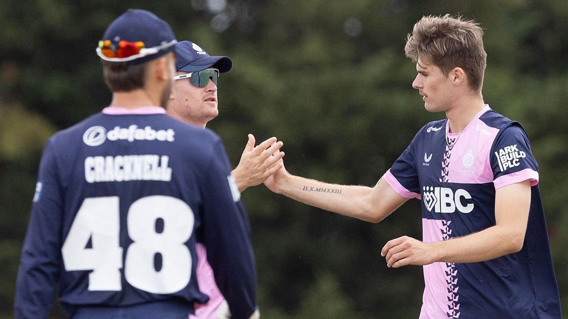 Middlesex and Worcs extend 100% One-Day Cup starts
