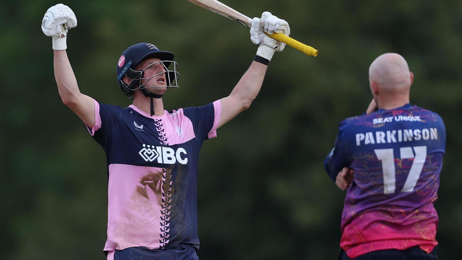 Hollman leads Middlesex to first List A final for 36 years