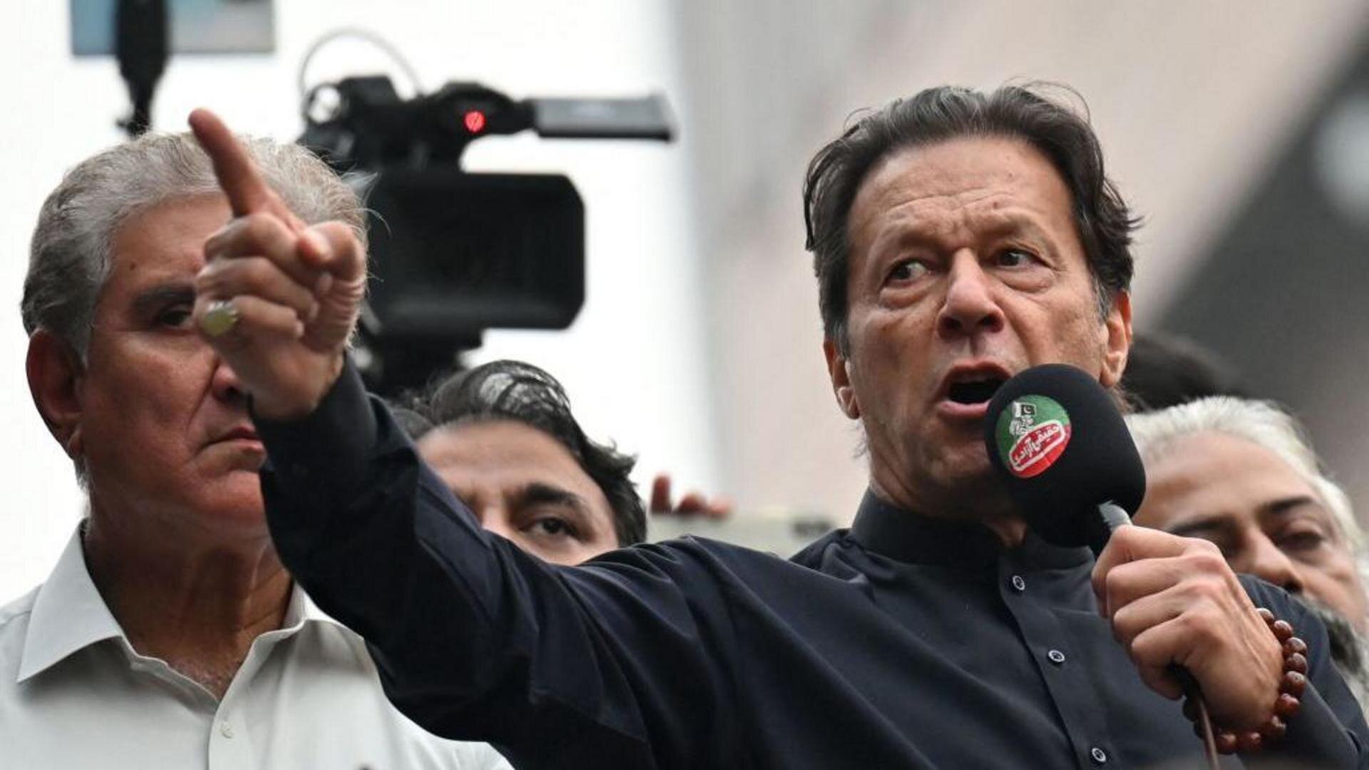 Ex-cricket captains urge 'proper medical care' for Imran Khan
