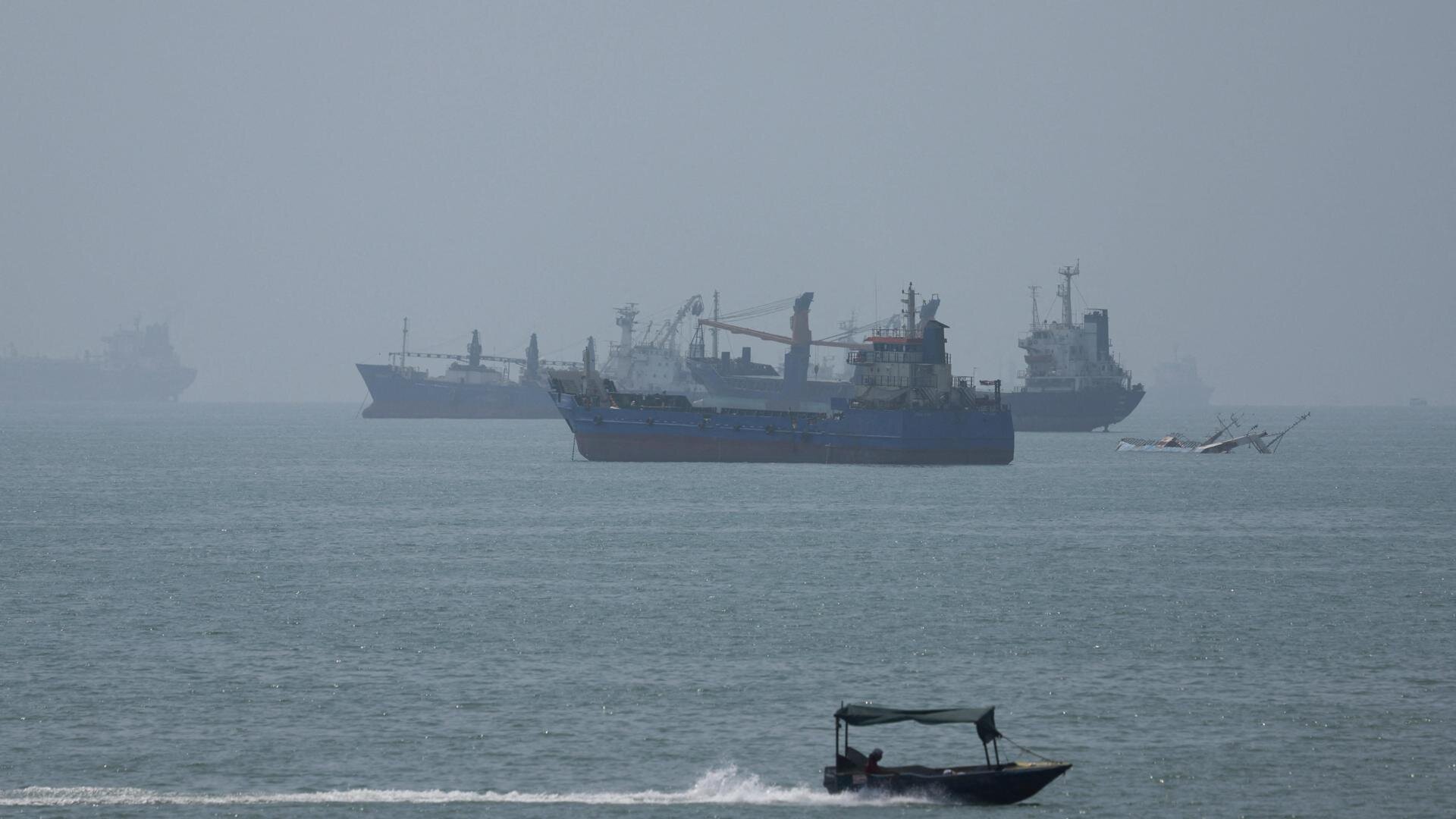 US strikes Iranian launchers on Larak Island in first known attack in weeks