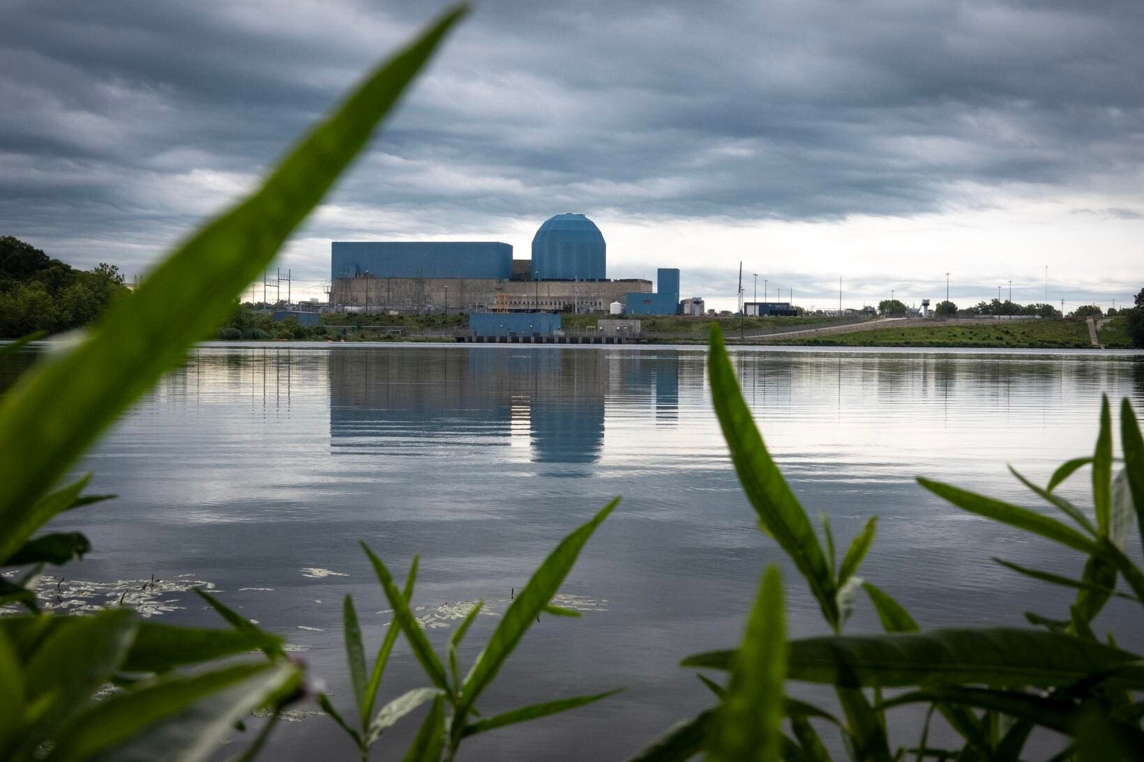 The AI Boom Is Making Nuclear Power Bankable Again