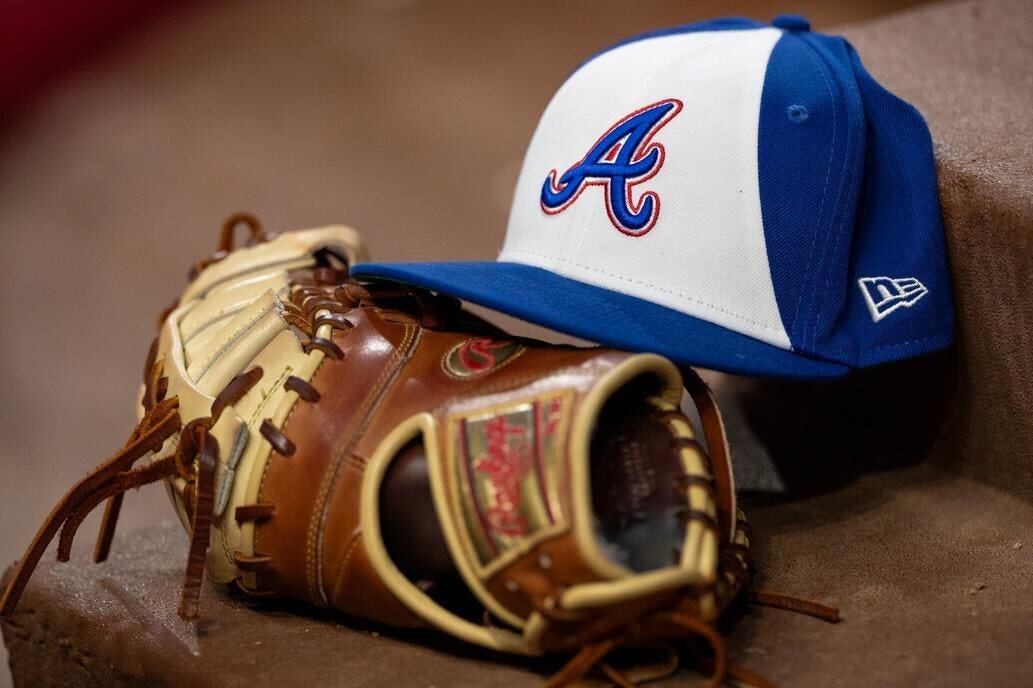 Former Braves Pitcher Punches, Pins Knife-Wielding Man To Protect Players, Per Report