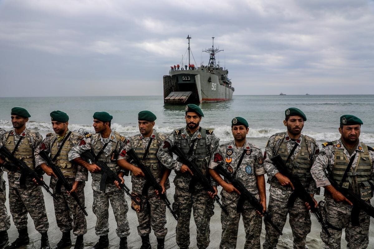 Iran Ground Offensive Against U.S. Bases Inconceivable, Analysts Say