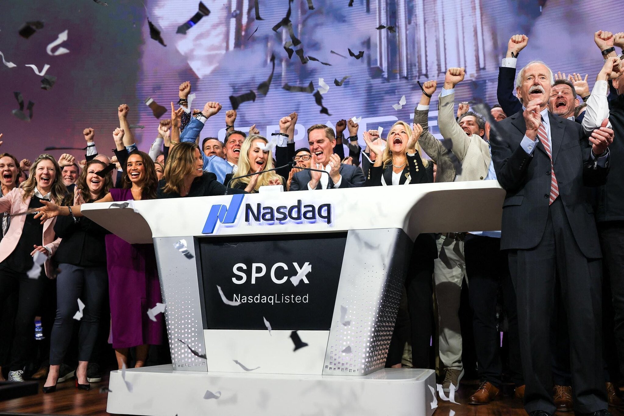 Nearly 1 Billion SpaceX Shares Unlock On Thursday