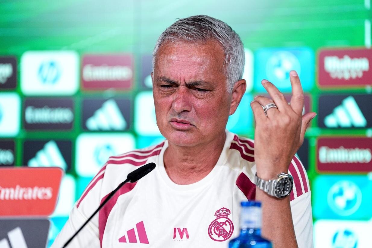 Real Madrid Coach Mourinho Makes Rodri Barcelona Confession And Confirms Two Injuries