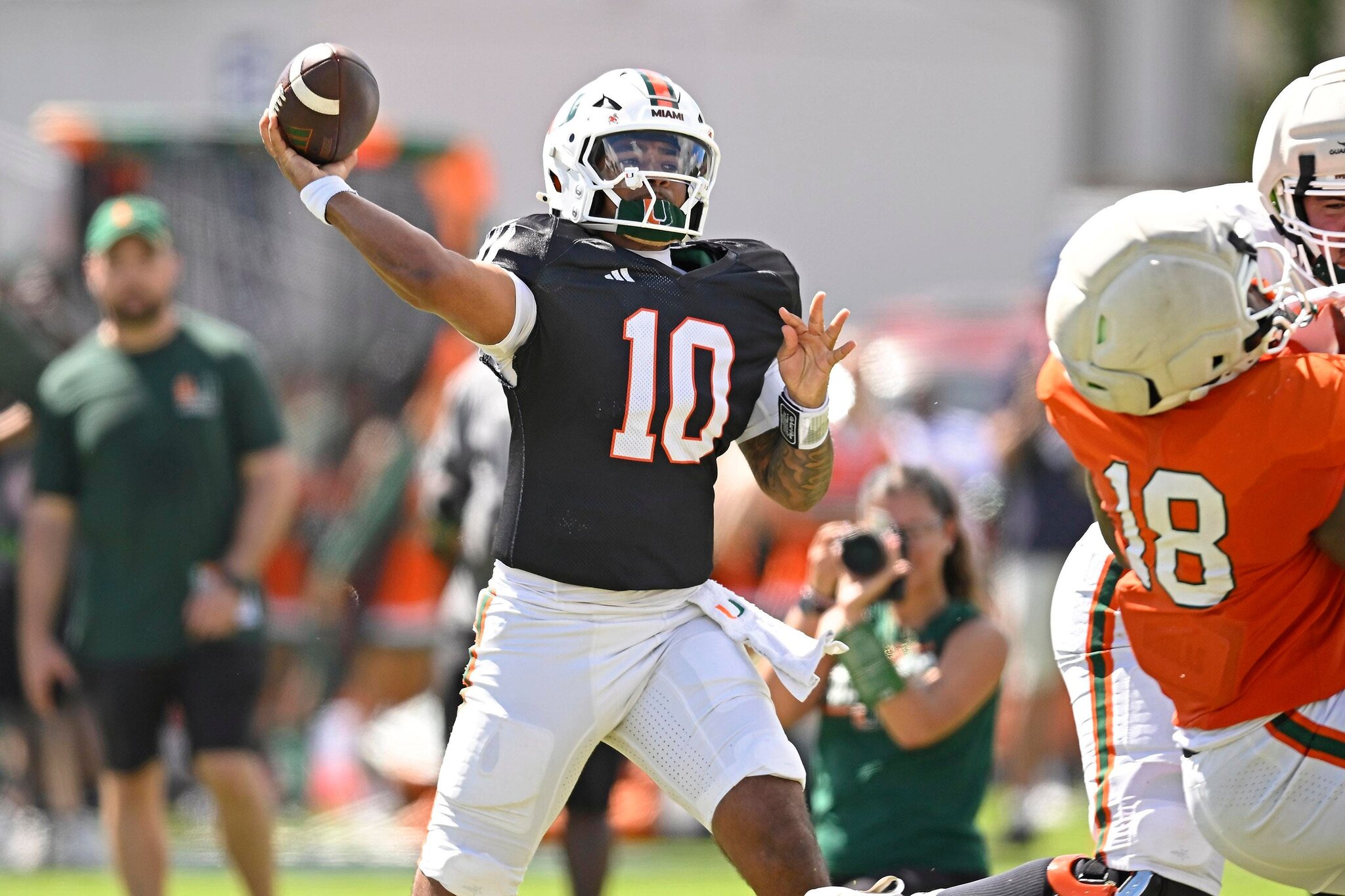 Breaking Down The Top 25 College Football Stars' 2026 NIL Tax Bills