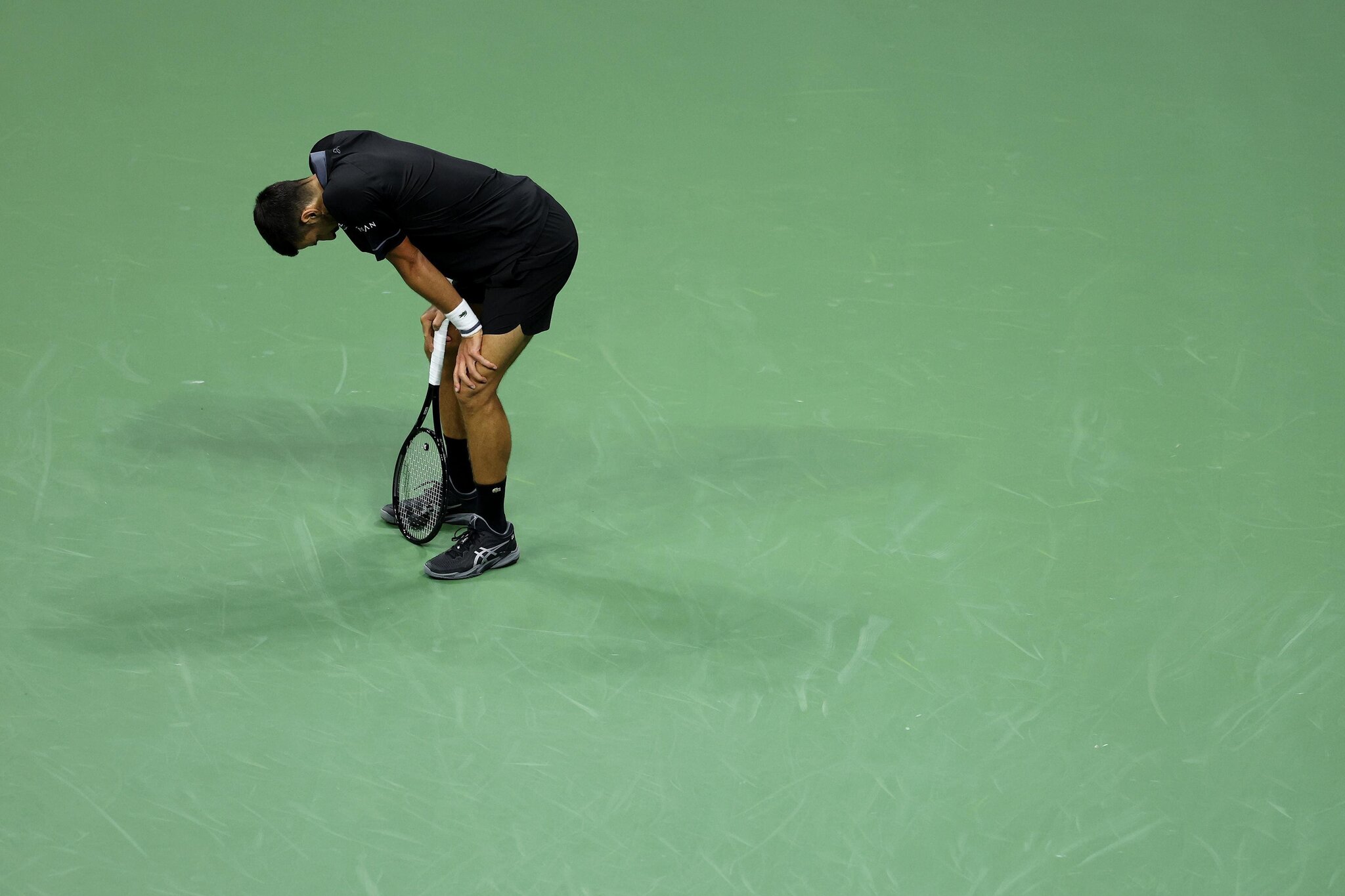 Novak Djokovic Stunned In 1st Round At U.S. Open After Battling Stomach Trouble