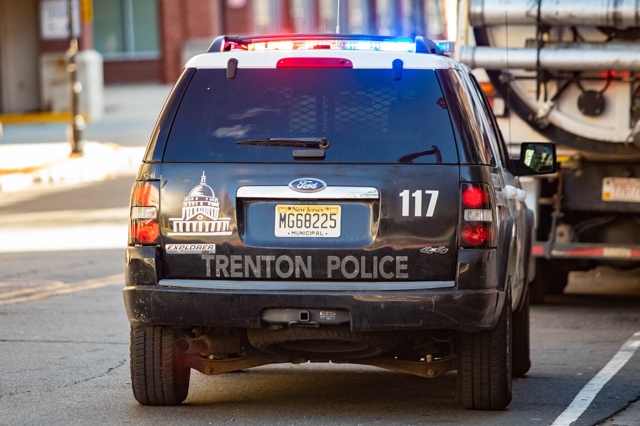 2 dead, 9 wounded in mass shooting at unlicensed block party in Trenton, NJ