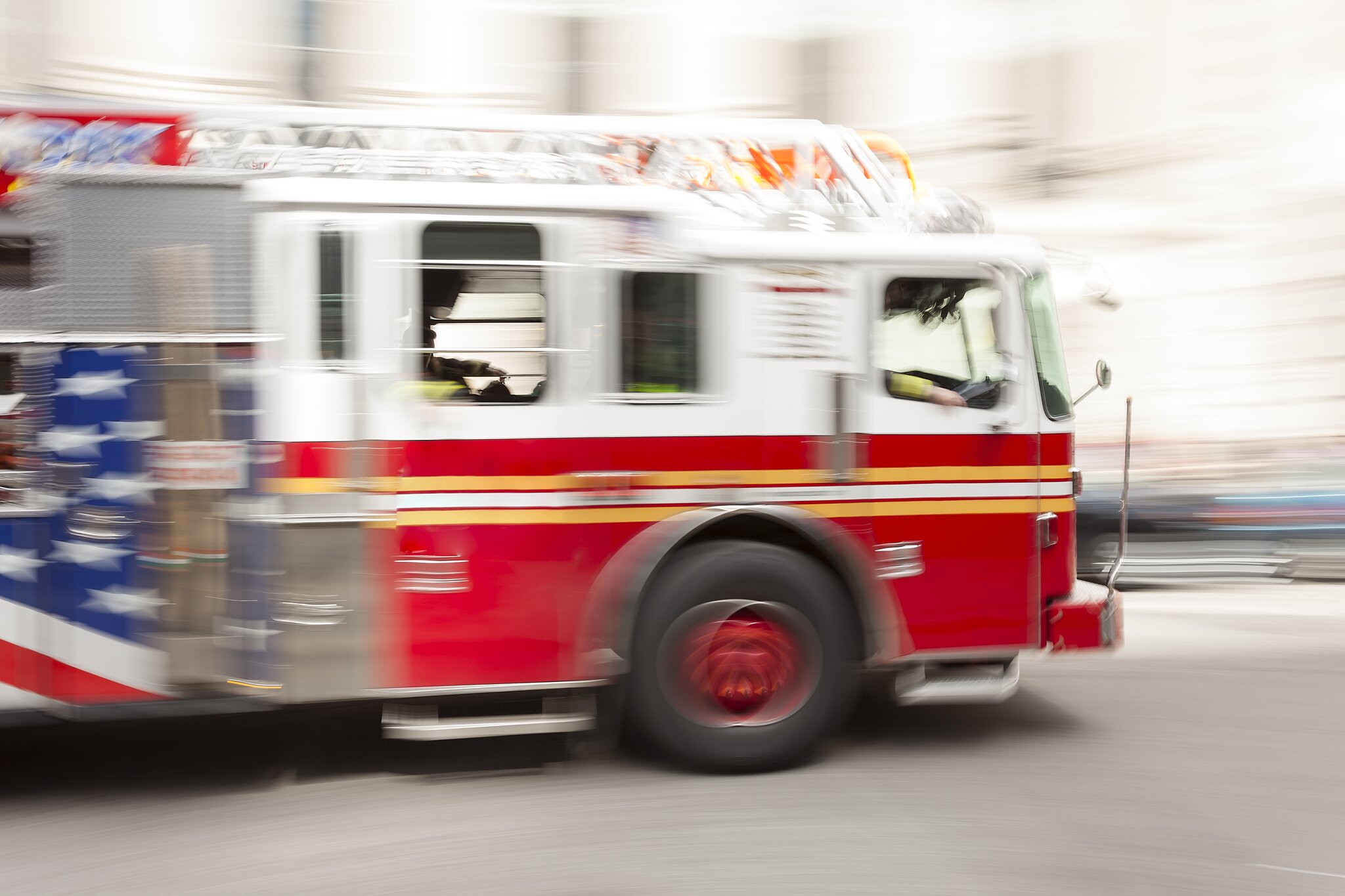 5-alarm fire tears through Bronx apartment building, injuring 11