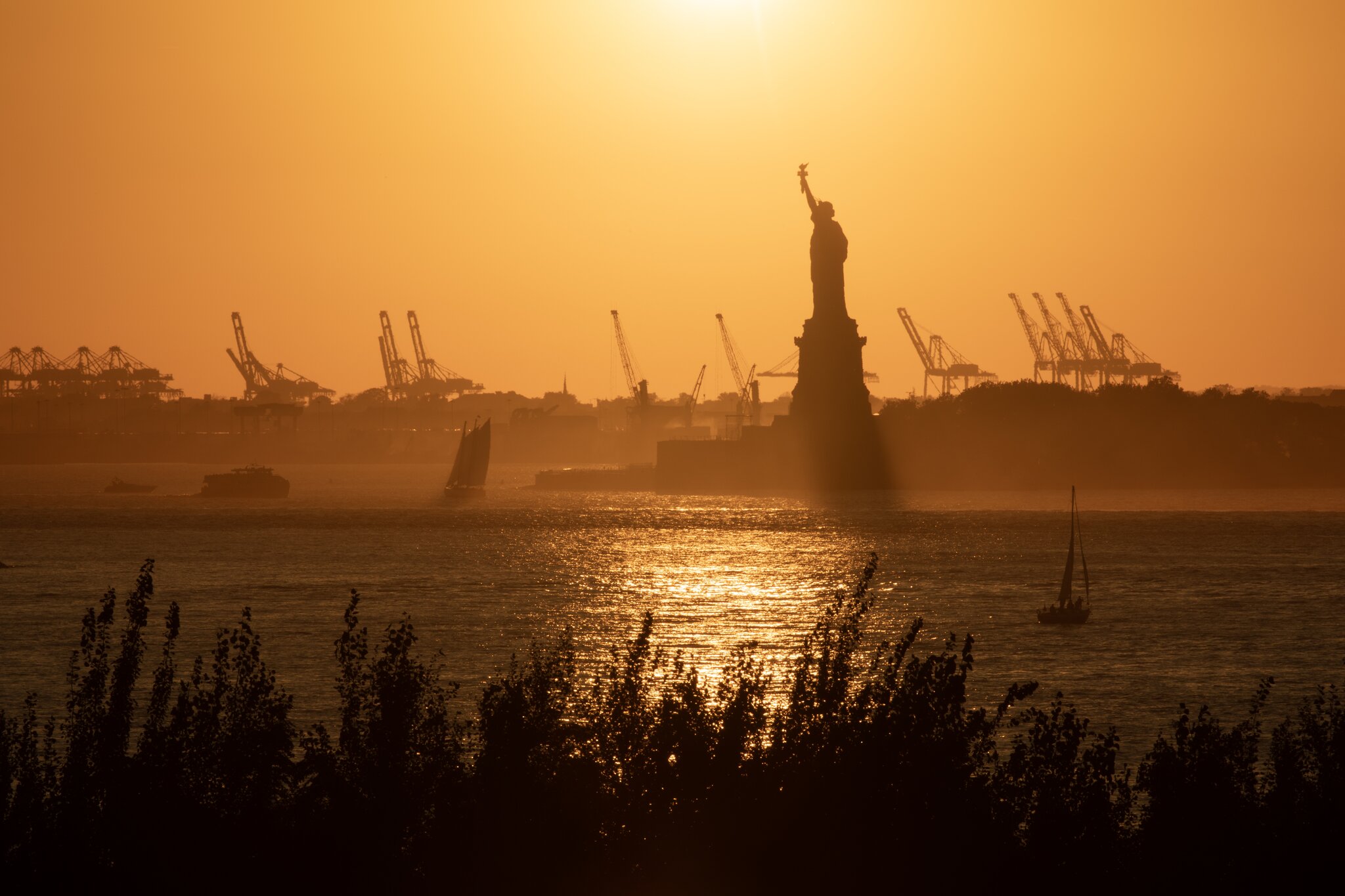 Feds taking over case of boat that capsized in New York Harbor, killing mom and baby