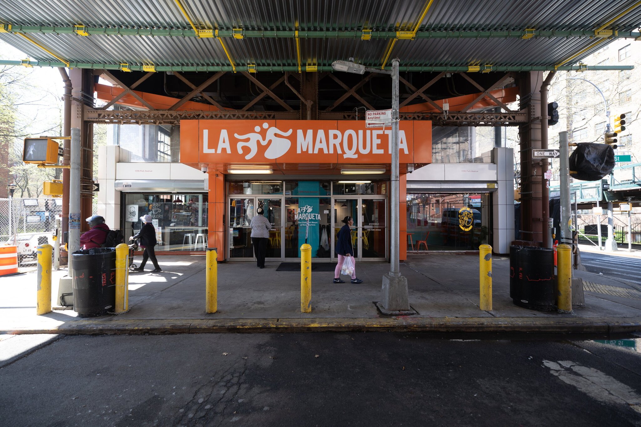 Mamdani’s plan for cheaper groceries could hurt minority grocers, lawsuit says