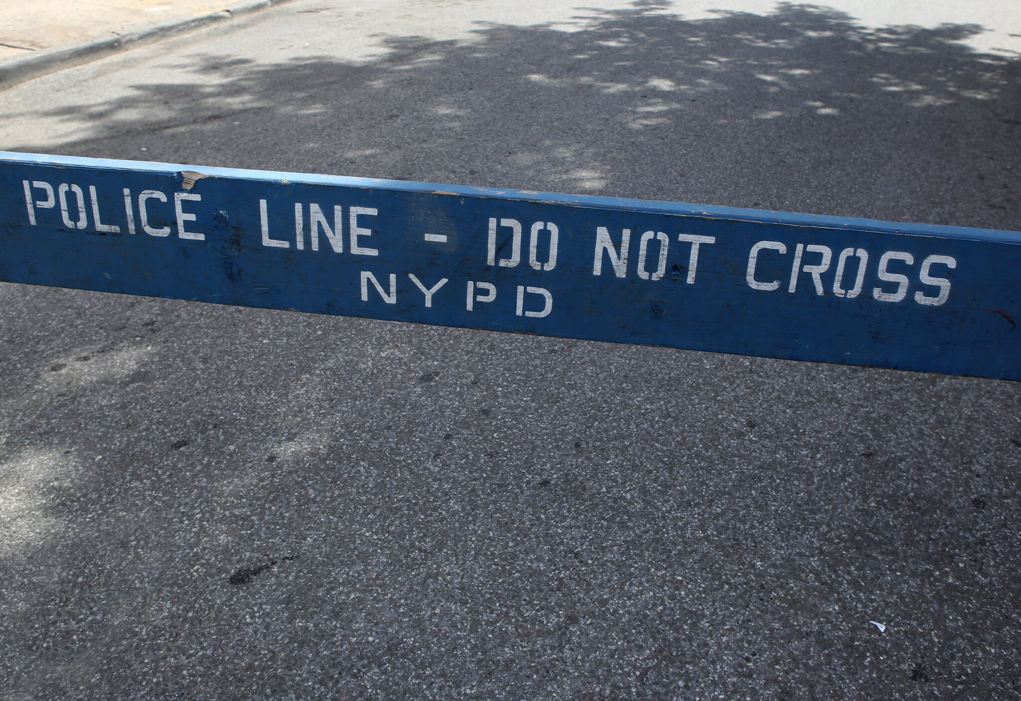 Brooklyn man charged with assault after allegedly chasing woman with hammer, pushing boy