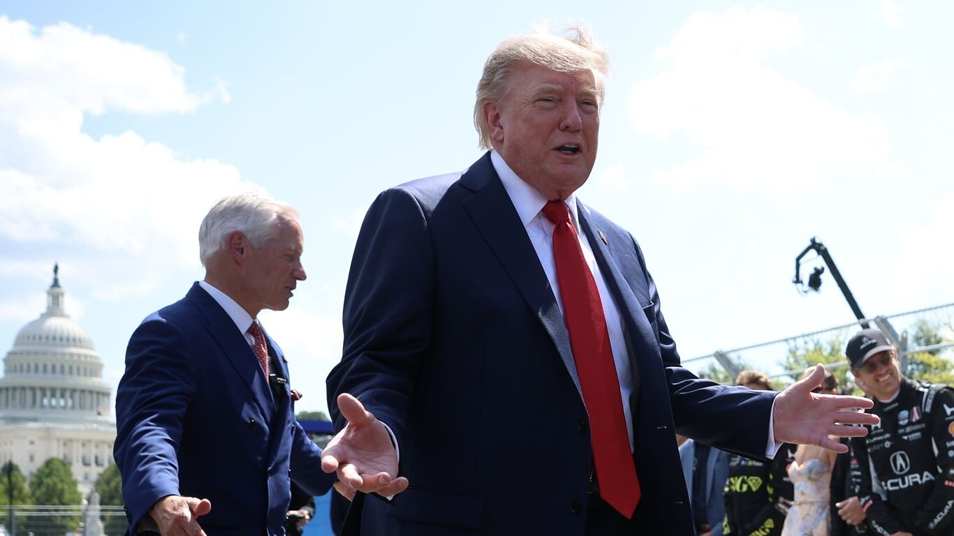 Trump says rejecting data centers is "a mistake