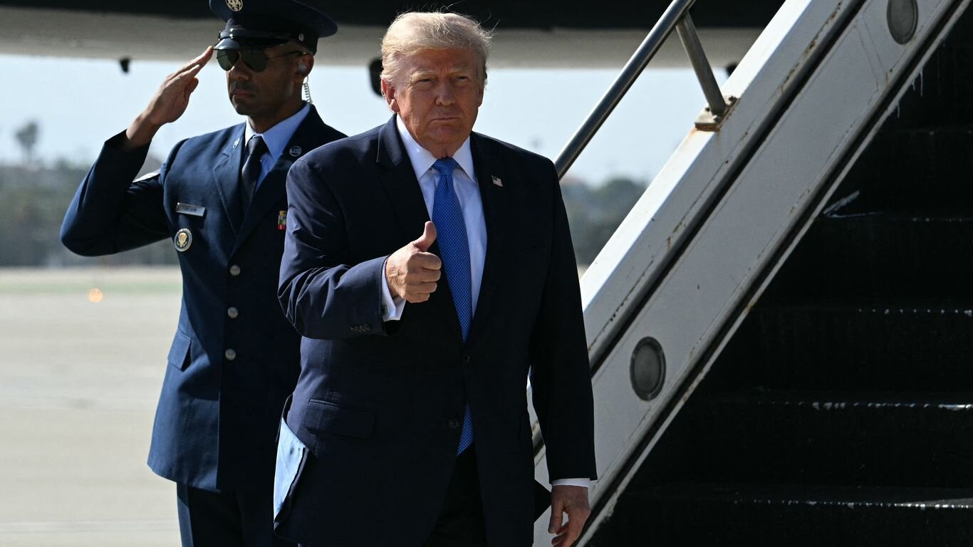 Man arrested near Trump golf course after gun found in car